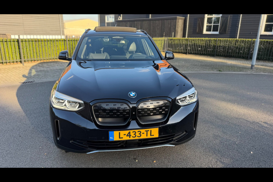 BMW iX3 High Executive 80 kWh SOH 98% PANORAMADAK/HEAD-UP/HARMANKARDON/ /TREKHAAK/LEER FULL-LED |360'' CAMERA |