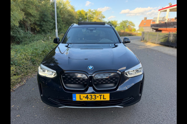BMW iX3 High Executive 80 kWh SOH 98% PANORAMADAK/HEAD-UP/HARMANKARDON/ /TREKHAAK/LEER FULL-LED |360'' CAMERA |
