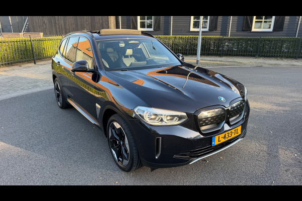 BMW iX3 High Executive 80 kWh SOH 98% PANORAMADAK/HEAD-UP/HARMANKARDON/ /TREKHAAK/LEER FULL-LED |360'' CAMERA |