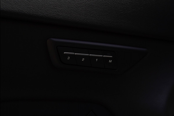 Jaguar E-Pace 1.5 P160 R-Dynamic SE Leer ACC 360° Meridian Navi Keyless Entry & Go Elektr. bedienbare achterklep Memory seats Climate PDC Zwarte alcantara hemelbekleding LM velgen BTW auto