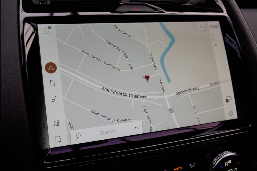 Jaguar E-Pace 1.5 P160 R-Dynamic SE Leer ACC 360° Meridian Navi Keyless Entry & Go Elektr. bedienbare achterklep Memory seats Climate PDC Zwarte alcantara hemelbekleding LM velgen BTW auto