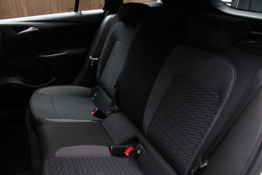 Opel Astra Sports Tourer 1.2 T Navi Airco Cruise PDC BTWauto Sportstoelen Carplay 1e eigenaar