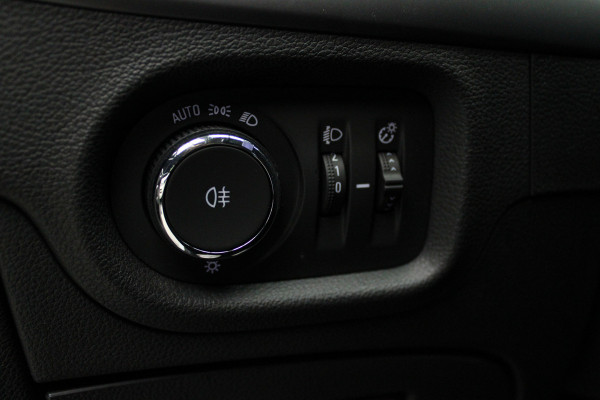 Opel Astra Sports Tourer 1.2 T Navi Airco Cruise PDC BTWauto Sportstoelen Carplay 1e eigenaar