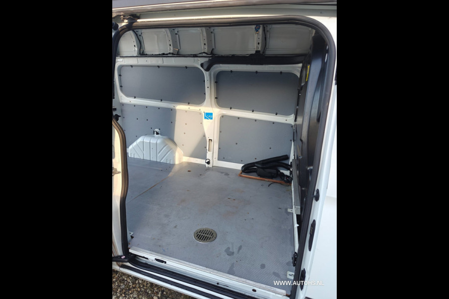 Ford Transit Custom 320 2.0 TDCI L2H2 Trend, 1e Eig , Euro 6 , Cruise camera , apk maart 2027 , nette bus , ex overheid.