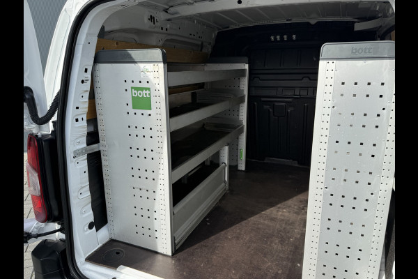 Opel Combo 1.5D 102 PK / L1H1 / 1e EIG. / TREKHAAK / BOTT INRICHTING / CAMERA / CARPLAY / AIRCO