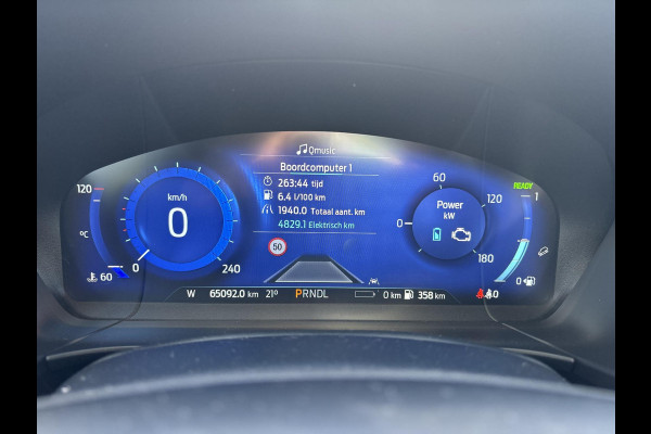 Ford Kuga 2.5 PHEV Titanium 225pk Adaptieve Cruise | Stoelverwarming | Head up Display | Achteruitrijcamera