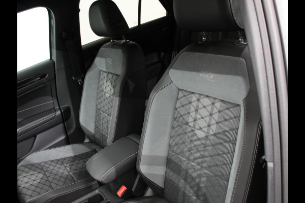 Volkswagen T-Roc 1.5 TSI DSG R-Line + Design pakket Black Automaat Climate control Stoelverwarming Stuurverwarming Parkeersensoren LED Adaptieve cruise control Camera Panorama dak Navigatie Apple Carplay/Android Auto Climate control