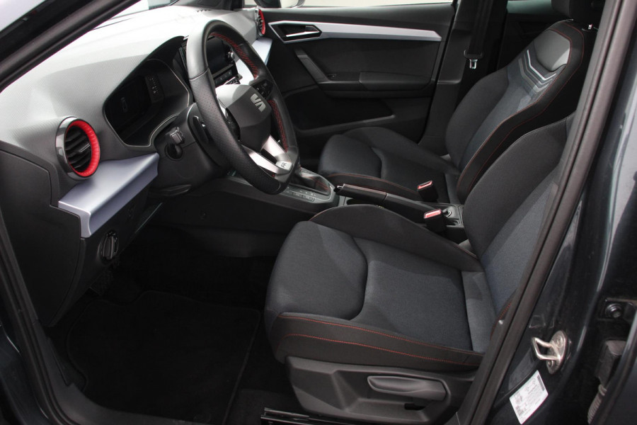 Seat Ibiza 1.0 TSI 110 pk DSG FR Navigatie Apple Carplay/Android Auto Adaptieve Cruise Control Parkeersensoren Camera Virtual Cockpit Stoelverwarming Full LED Privacy Glass
