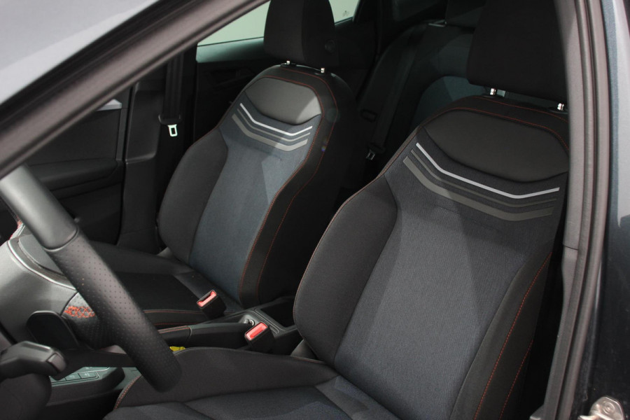 Seat Ibiza 1.0 TSI 110 pk DSG FR Navigatie Apple Carplay/Android Auto Adaptieve Cruise Control Parkeersensoren Camera Virtual Cockpit Stoelverwarming Full LED Privacy Glass