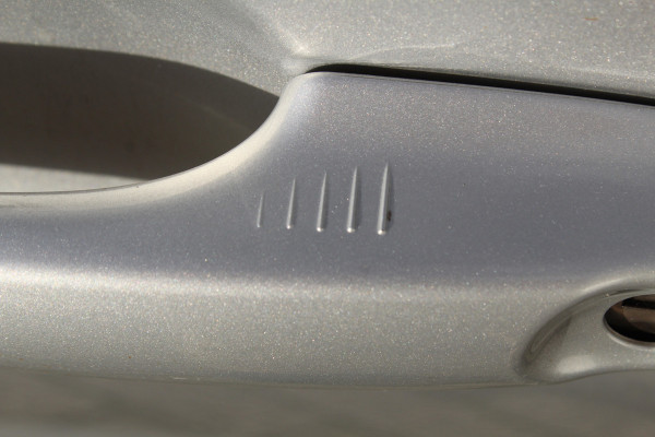 Ford FOCUS Wagon 1.0-125pk EcoBoost ST-Line AUTOMAAT ! Fijne, ruime en erg goed onderhouden wagen ! Autm. airco dual, cruise cntrl, pdc v+a, metallic lak, navigatie, camera, bluetooth tel. voorb., LM wielen, keyless, stoel-, stuur- en voorraamverw., etc.
