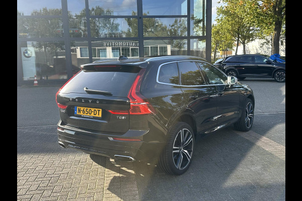 Volvo XC60 2.0 T8 Twin Engine AWD R-Design BOMVOL !! | DEALER ONDERHOUDEN | LUCHTVERING | ELK. TREKHAAK | STOEL + STUURVERWARMING | MEM. SEAT | CAMERA | RIJKLAAR INCL. 12 MND BOVAG GARANTIE |
