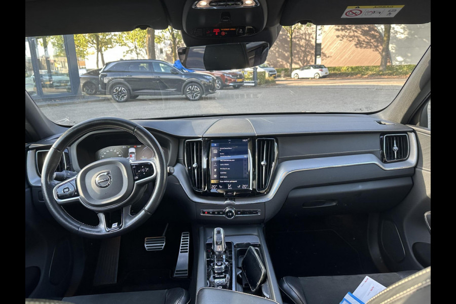 Volvo XC60 2.0 T8 Twin Engine AWD R-Design BOMVOL !! | DEALER ONDERHOUDEN | LUCHTVERING | ELK. TREKHAAK | STOEL + STUURVERWARMING | MEM. SEAT | CAMERA | RIJKLAAR INCL. 12 MND BOVAG GARANTIE |