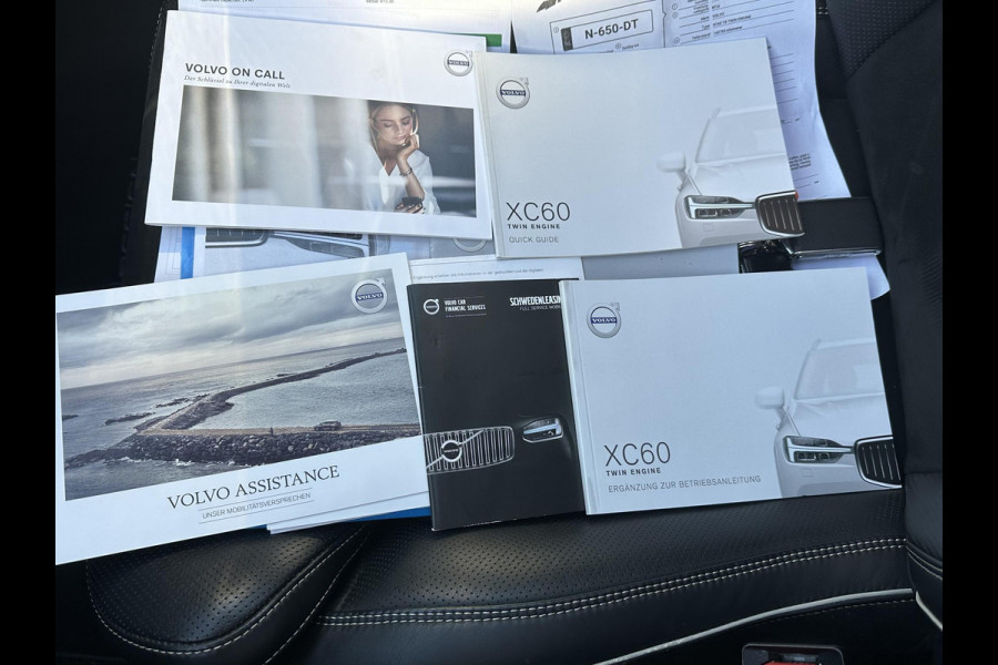 Volvo XC60 2.0 T8 Twin Engine AWD R-Design BOMVOL !! | DEALER ONDERHOUDEN | LUCHTVERING | ELK. TREKHAAK | STOEL + STUURVERWARMING | MEM. SEAT | CAMERA | RIJKLAAR INCL. 12 MND BOVAG GARANTIE |