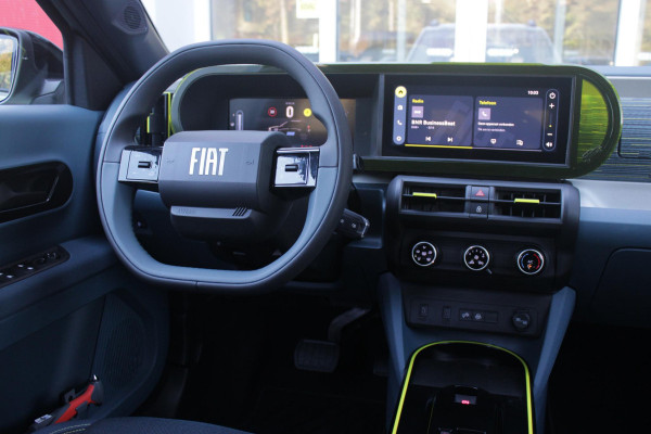 Fiat Grande Panda 1.2 Hybrid ICON PACK STYLE | BESCHERMPLATEN VOOR EN ACHTER IN "SILVER METAL DIAMOND DESIGN" | DAKRAILS IN HET ZWART EN ZILVERGRIJS UITGEVOERD | ZWARTE ACCENTEN RONDOM RAAMOMLIJSTING | MIDDENARMSTEUN | DRAADLOOS APPLE CARPLAY/ANDROID AUTO | PARKEERNSENSOREN VOOR & ACHTER | PACK STYLE: (16" LICHTMETALEN VELGEN HOOGGLANS ZWART, DAKRAILS ZWART, EXTRA GETINTE ACHTERRUITEN, IN HOOGTE VERSTELBARE PASSAGIERSSTOEL, MIDDENARMSTEUN, STYLE VOOR EN ACHTERBUMPER, STYLE DASHBOARD) | AQUA AZURE |