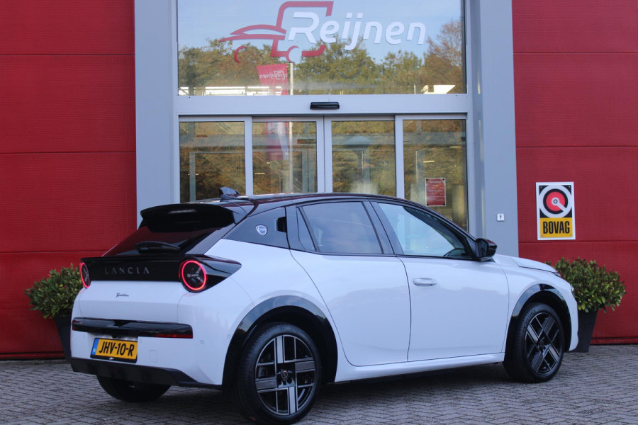 Lancia Ypsilon LX 156PK 54 kWh | EXCLUSIVE PACK: (FLUWELEN "RUGGINE" STOELBEKLEDING, ELEKTRISCH VERSTELBARE & VERWARMBARE VOORSTOELEN, KEYLESS ENTRY) | NAVIGATIE | RIJSTROOKASSISTENT L2 | BIANCO QUARZO MET ZWART DAK | 17" LICHTMETALEN VELGEN "MONDRIAN" | PARKEERSENSOREN VOOR & ACHTER MET CAMERA VOOR EN ACHTERZIJDE | WARMTEPOMP | DRAADLOOS APPLE CARPLAY/ANDROID AUTO | NAVIGATIE | ADAPTIVE CRUISE CONTROL | DODEHOEK DETECTIE | KEYLESS START | DRAADLOZE TELEFOONLADER | AUTOMATISCHE REGENSENSOR | AUTOMATISCH GROOTLICHT | AMBIENT LIGHTNING SFEERVERLICHTING | S.A.L.A. HUB |