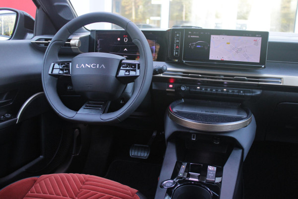 Lancia Ypsilon LX 156PK 54 kWh | EXCLUSIVE PACK: (FLUWELEN "RUGGINE" STOELBEKLEDING, ELEKTRISCH VERSTELBARE & VERWARMBARE VOORSTOELEN, KEYLESS ENTRY) | NAVIGATIE | RIJSTROOKASSISTENT L2 | BIANCO QUARZO MET ZWART DAK | 17" LICHTMETALEN VELGEN "MONDRIAN" | PARKEERSENSOREN VOOR & ACHTER MET CAMERA VOOR EN ACHTERZIJDE | WARMTEPOMP | DRAADLOOS APPLE CARPLAY/ANDROID AUTO | NAVIGATIE | ADAPTIVE CRUISE CONTROL | DODEHOEK DETECTIE | KEYLESS START | DRAADLOZE TELEFOONLADER | AUTOMATISCHE REGENSENSOR | AUTOMATISCH GROOTLICHT | AMBIENT LIGHTNING SFEERVERLICHTING | S.A.L.A. HUB |