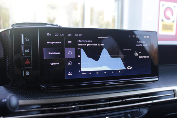 Lancia Ypsilon LX 156PK 54 kWh | EXCLUSIVE PACK: (FLUWELEN "RUGGINE" STOELBEKLEDING, ELEKTRISCH VERSTELBARE & VERWARMBARE VOORSTOELEN, KEYLESS ENTRY) | NAVIGATIE | RIJSTROOKASSISTENT L2 | BIANCO QUARZO MET ZWART DAK | 17" LICHTMETALEN VELGEN "MONDRIAN" | PARKEERSENSOREN VOOR & ACHTER MET CAMERA VOOR EN ACHTERZIJDE | WARMTEPOMP | DRAADLOOS APPLE CARPLAY/ANDROID AUTO | NAVIGATIE | ADAPTIVE CRUISE CONTROL | DODEHOEK DETECTIE | KEYLESS START | DRAADLOZE TELEFOONLADER | AUTOMATISCHE REGENSENSOR | AUTOMATISCH GROOTLICHT | AMBIENT LIGHTNING SFEERVERLICHTING | S.A.L.A. HUB |