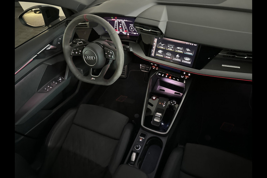 Audi RS3 Sportback 2.5 TFSI quattro Pano|Alcantara|B&O|Camera