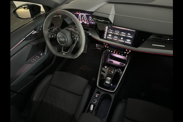 Audi RS3 Sportback 2.5 TFSI quattro Pano|Alcantara|B&O|Camera
