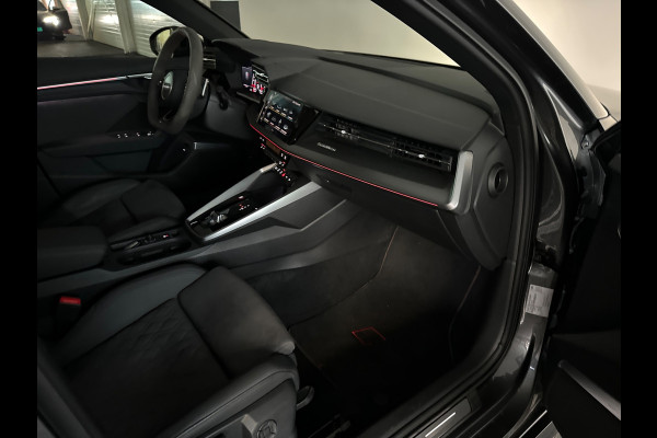 Audi RS3 Sportback 2.5 TFSI quattro Pano|Alcantara|B&O|Camera