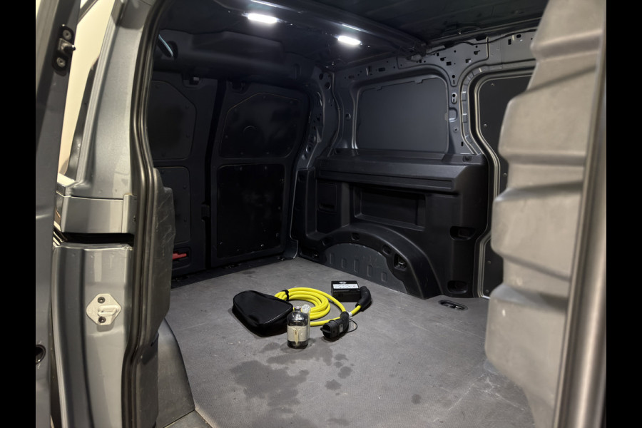 Volkswagen ID. Buzz Cargo 77 kWh | ACC | Park Assist | Bestuurdersstoel verwarmd| | pass. bank |