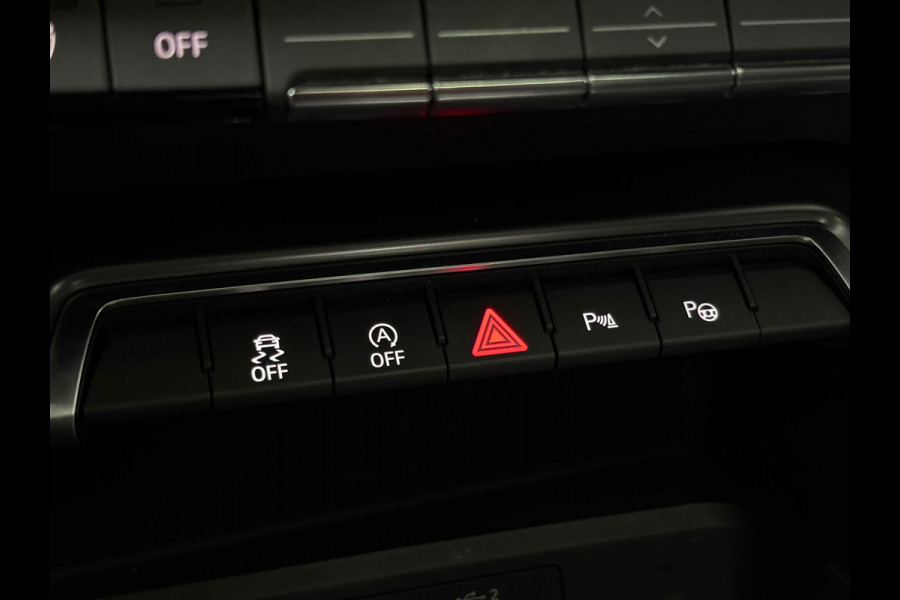 Audi A3 Sportback 35 TFSI S Line Pano Camera Cruise LED