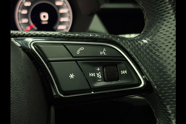 Audi A3 Sportback 35 TFSI S Line Pano Camera Cruise LED