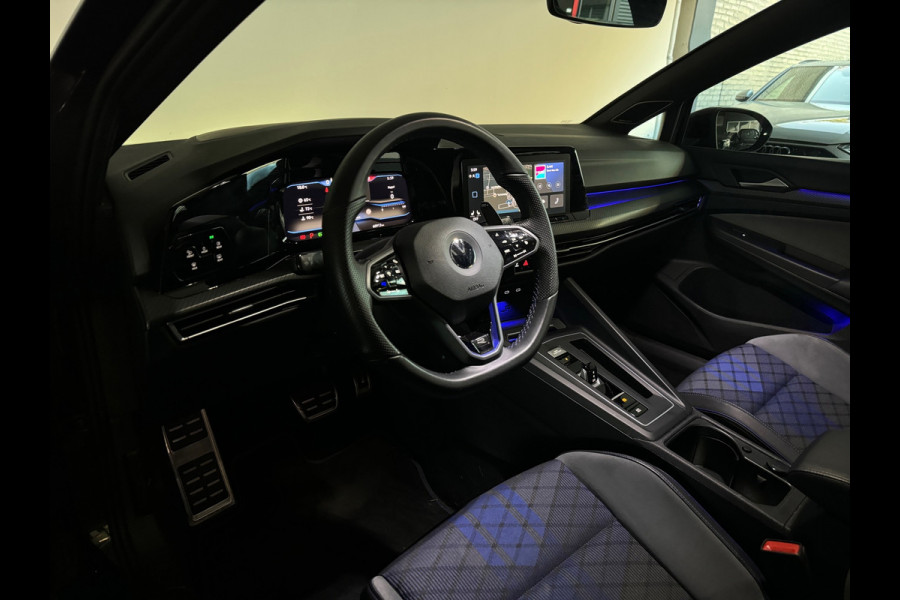 Volkswagen Golf 2.0 TSI R 4M Performance Pano|HuD|H/K|Akrapovic