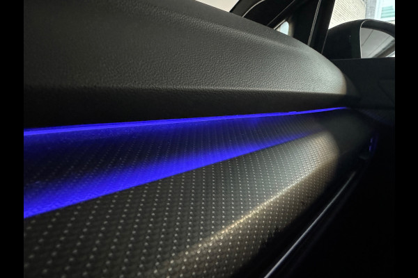 Volkswagen Golf 2.0 TSI R 4M Performance Pano|HuD|H/K|Akrapovic