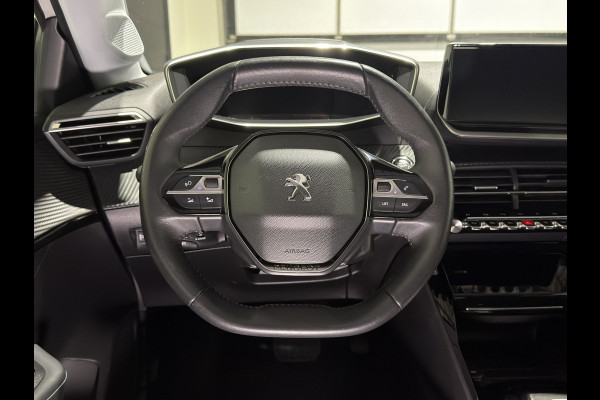 Peugeot e-208 EV Allure Pack 50 kWh | Voorstoelen verwarmd | Navigatie | LMV 16" | camera | 3-fase