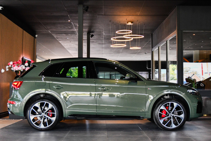 Audi Q5 55 TFSI e S edition Comp., RS Stoelen, Matrix, Trekhaak, Keyless, ACC, Carplay, 21"!