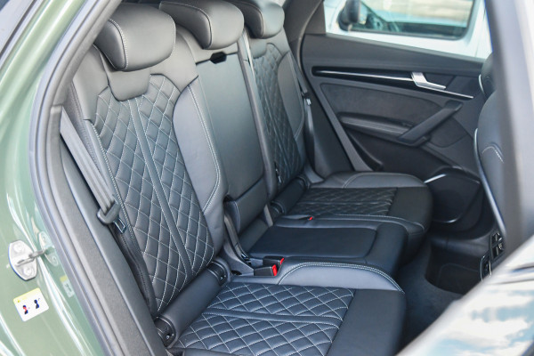 Audi Q5 55 TFSI e S edition Comp., RS Stoelen, Matrix, Trekhaak, Keyless, ACC, Carplay, 21"!