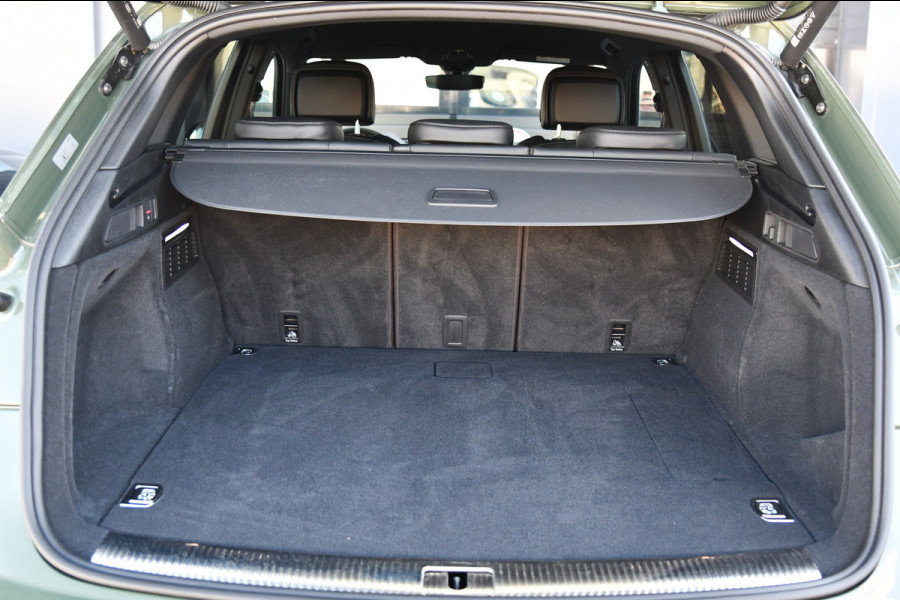 Audi Q5 55 TFSI e S edition Comp., RS Stoelen, Matrix, Trekhaak, Keyless, ACC, Carplay, 21"!