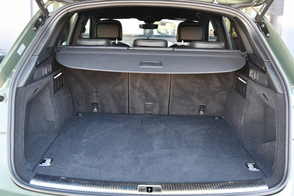 Audi Q5 55 TFSI e S edition Comp., RS Stoelen, Matrix, Trekhaak, Keyless, ACC, Carplay, 21"!