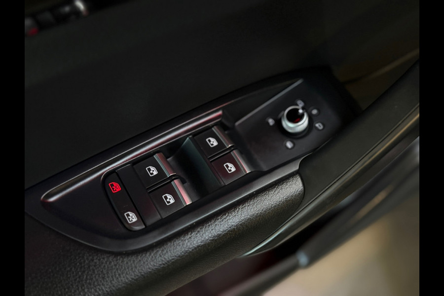 Audi Q5 Sportback 50 TFSI e Quattro Competition 3X S-LINE|PANO|MATRIX LED|KEYLESS|299 PK|CAMERA|CARPLAY|TREKHAAK|SFEERVERLICHTING|