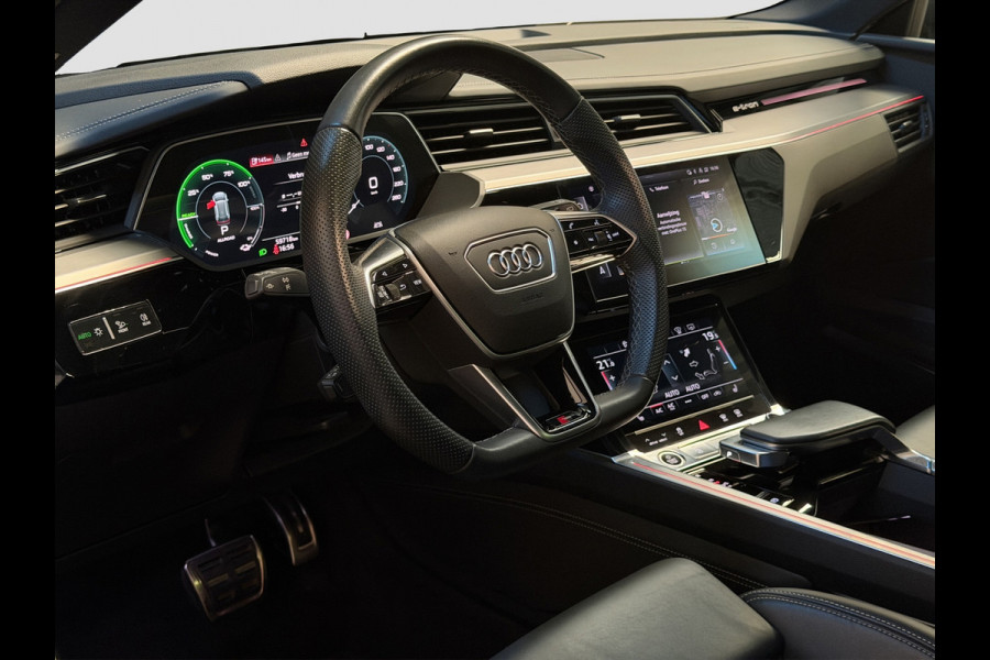 Audi Q8 e-tron 55 quattro S Comp 115 kWh|Pano|B&O|RS Stoelen|360|22"|DCC