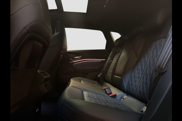 Audi Q8 e-tron 55 quattro S Comp 115 kWh|Pano|B&O|RS Stoelen|360|22"|DCC