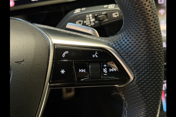 Audi Q8 e-tron 55 quattro S Comp 115 kWh|Pano|B&O|RS Stoelen|360|22"|DCC