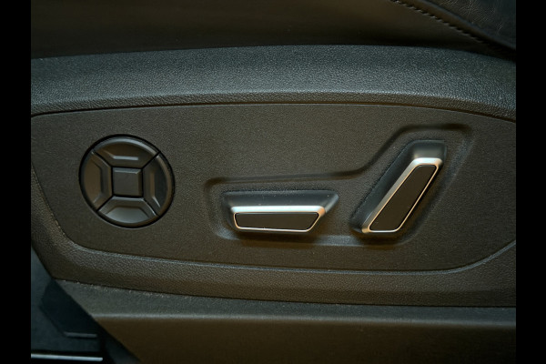 Audi Q8 e-tron 55 quattro S Comp 115 kWh|Pano|B&O|RS Stoelen|360|22"|DCC