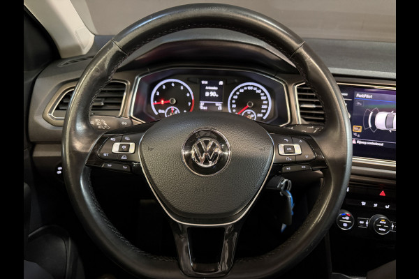 Volkswagen T-Roc 1.5 TSI Style | Pano | Adaptive cruise | Camera | Carplay | Full LED