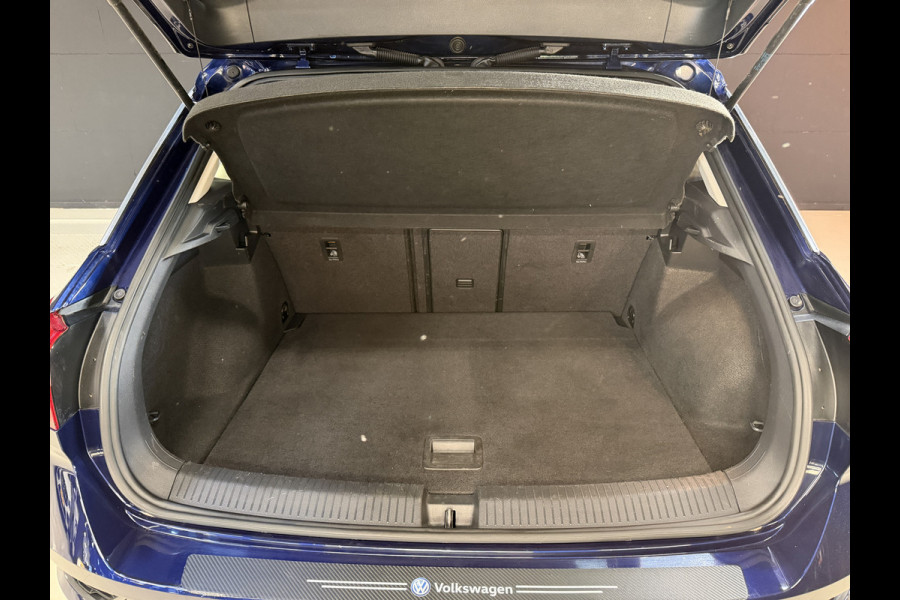 Volkswagen T-Roc 1.5 TSI Style | Pano | Adaptive cruise | Camera | Carplay | Full LED