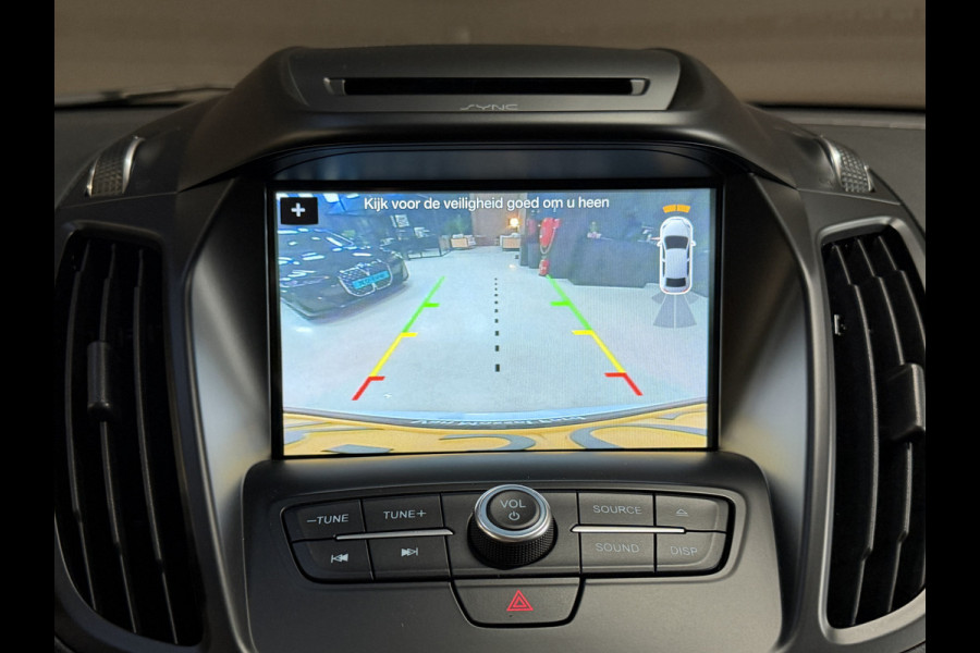 Ford Kuga 1.5 EcoBoost Titanium | Camera | Afn. trekhaak | Carplay | Keyless | Aut. inparkeren | Goed onderhouden