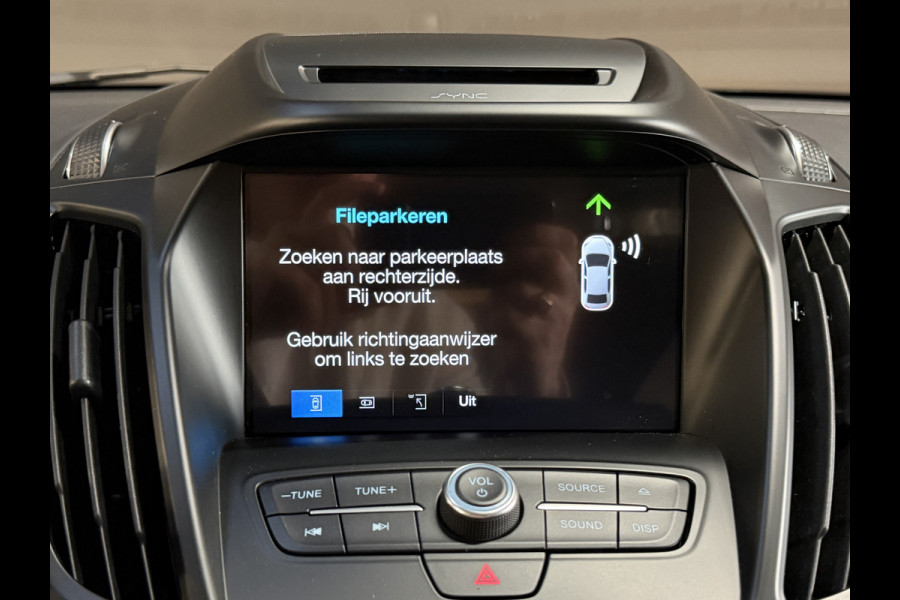 Ford Kuga 1.5 EcoBoost Titanium | Camera | Afn. trekhaak | Carplay | Keyless | Aut. inparkeren | Goed onderhouden
