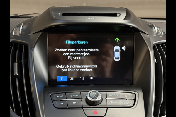 Ford Kuga 1.5 EcoBoost Titanium | Camera | Afn. trekhaak | Carplay | Keyless | Aut. inparkeren | Goed onderhouden