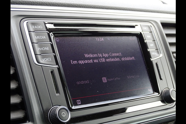 Volkswagen Transporter 2.0 TDI L2H1 DC Highline