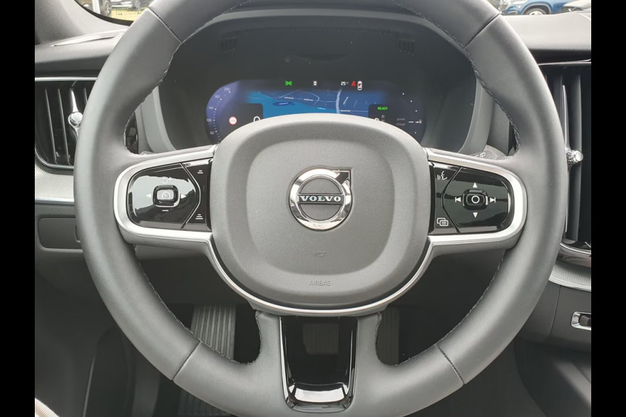 Volvo XC60 2.0 T8 Plug-in hybrid AWD BLACK EDITION (335kW/455PK) ** PANO, TREKH, ACC, WINTER, 21-inch LMV ** 30k onder NP - UNFALLFREI ** ** INFORMEER OOK NAAR ONZE AANTREKKELIJKE FINANCIAL-LEASE TARIEVEN **