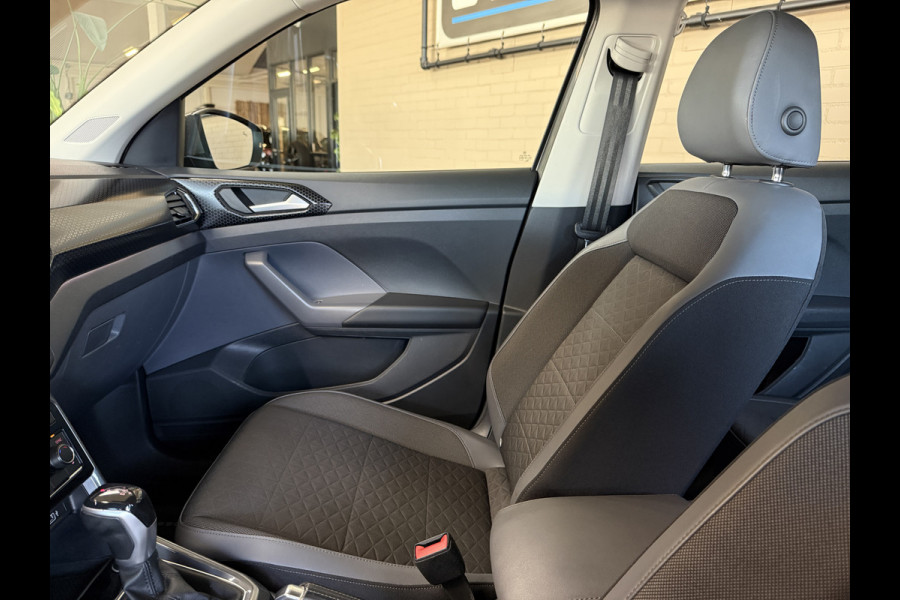 Volkswagen T-Cross 1.0 TSI DSG Style | Navi | Dode hoek | Stoelverwarming | PDC V+A | 100% Volkswagen Onderhouden!