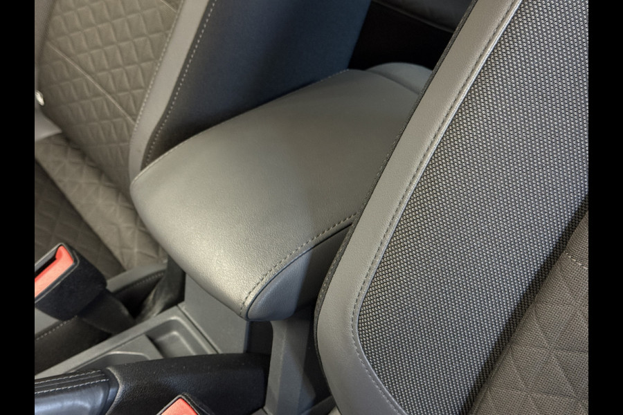 Volkswagen T-Cross 1.0 TSI DSG Style | Navi | Dode hoek | Stoelverwarming | PDC V+A | 100% Volkswagen Onderhouden!