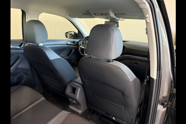 Volkswagen T-Cross 1.0 TSI DSG Style | Navi | Dode hoek | Stoelverwarming | PDC V+A | 100% Volkswagen Onderhouden!
