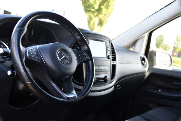 Mercedes-Benz Vito 116 CDI L2 Black Edition Camera, Cruise, Carplay, Automaat, LED, Clima, Multimedia, 164pk, Sensoren, Uniek!
